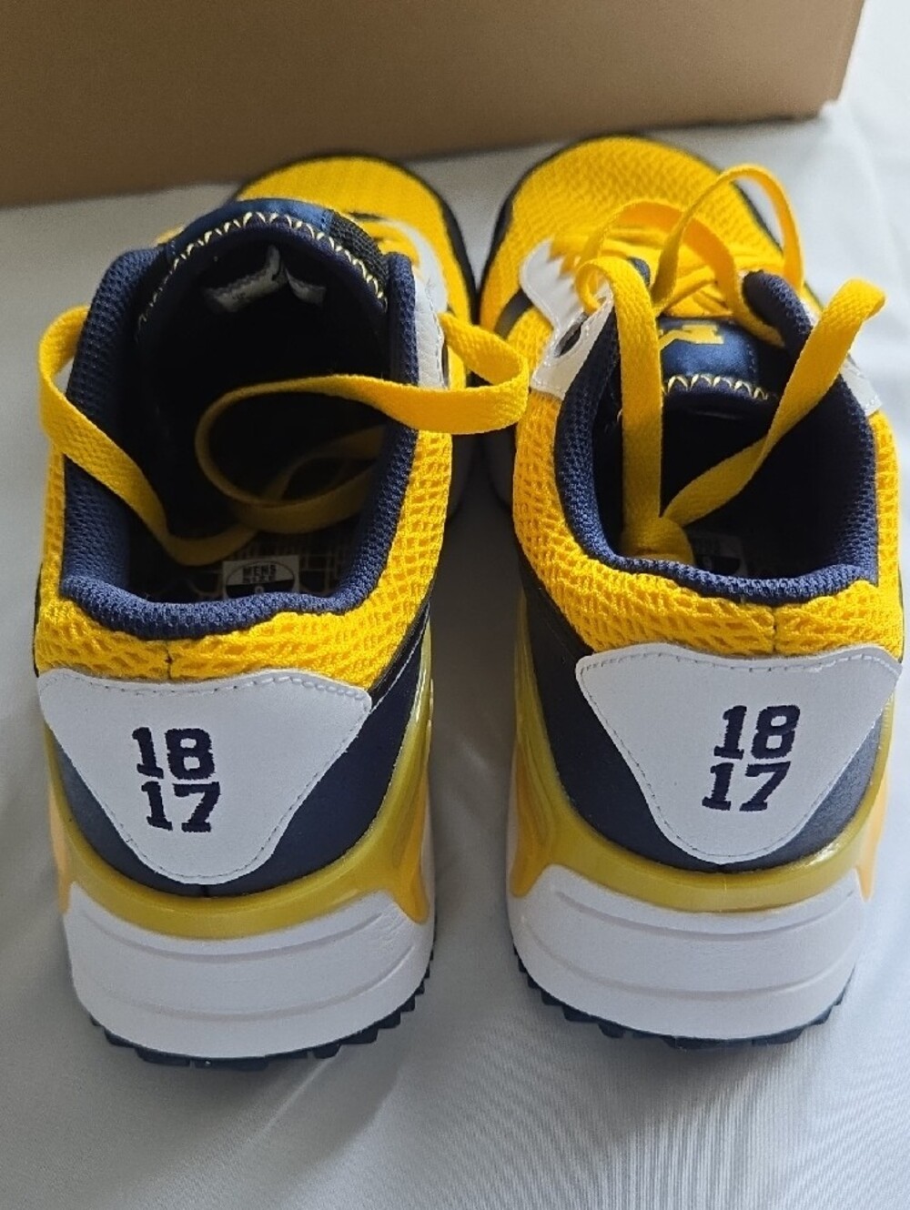 Nike Men's University Of Michigan Yellow & Navy Air Max Mesh Athletic Sneakers - Picture 5 of 9